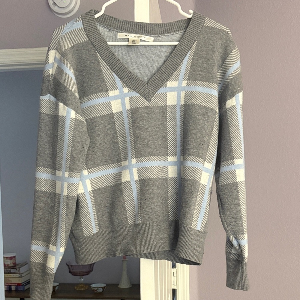 Max Studio Gray and Blue Plaid V-Neck Sweater